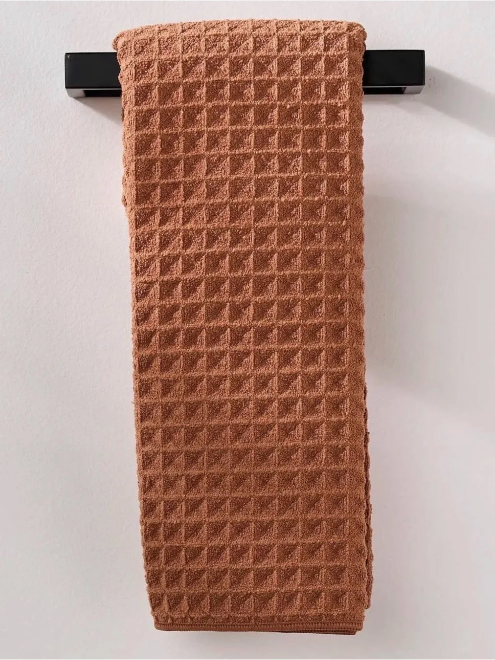 NWT Geometry Waffle Knit Hand Towel - Clay